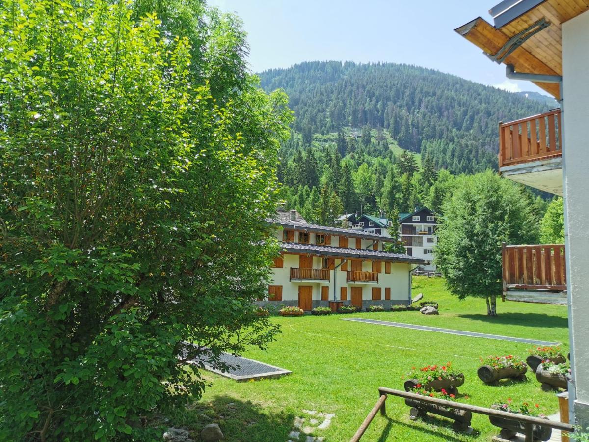 Appartamento Elda La Thuile Luaran gambar