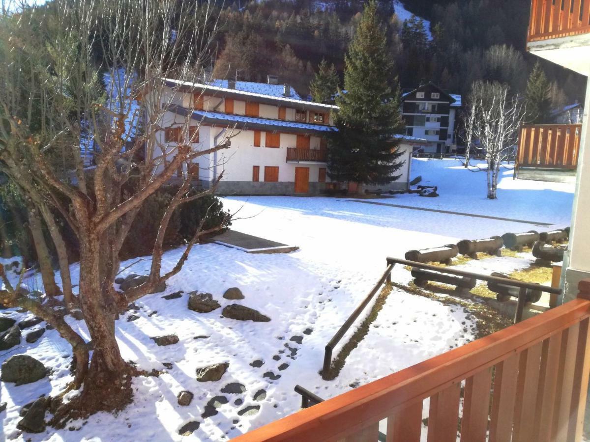 Appartamento Elda La Thuile Luaran gambar
